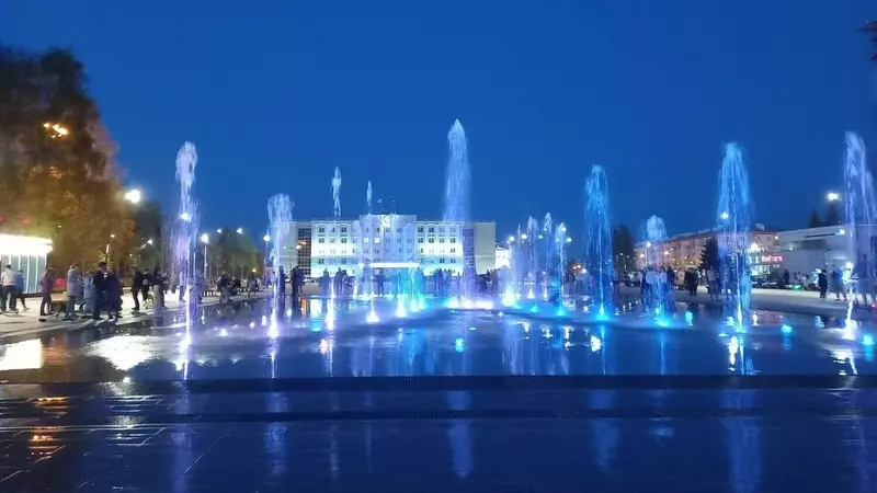 Светомузыкальный фонтан включат в Ижевске 1 мая